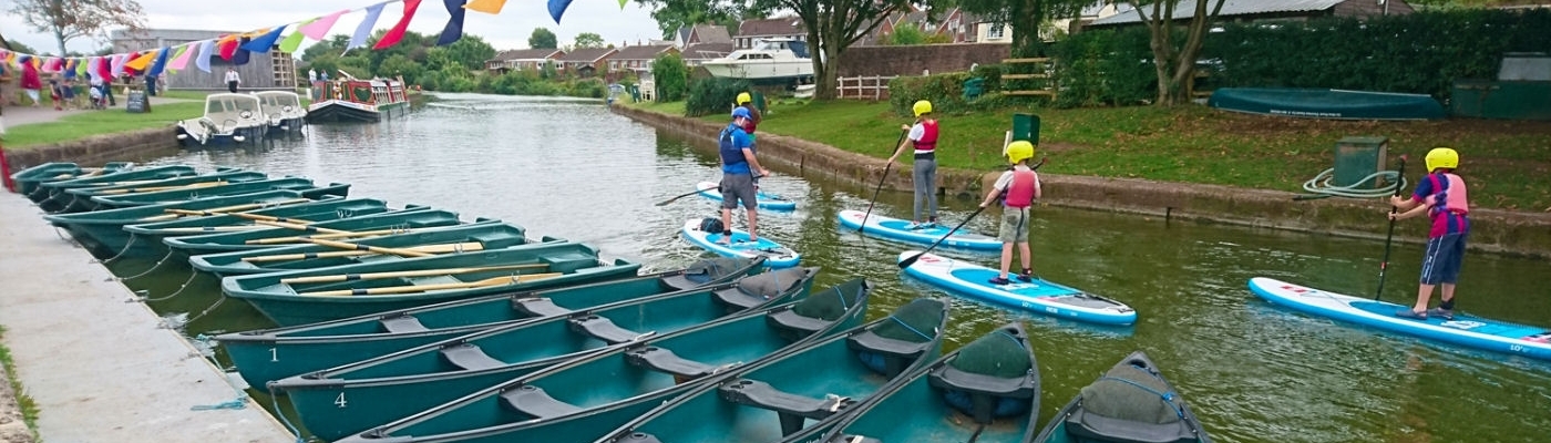 Canadian Canoes & Rowing Boats